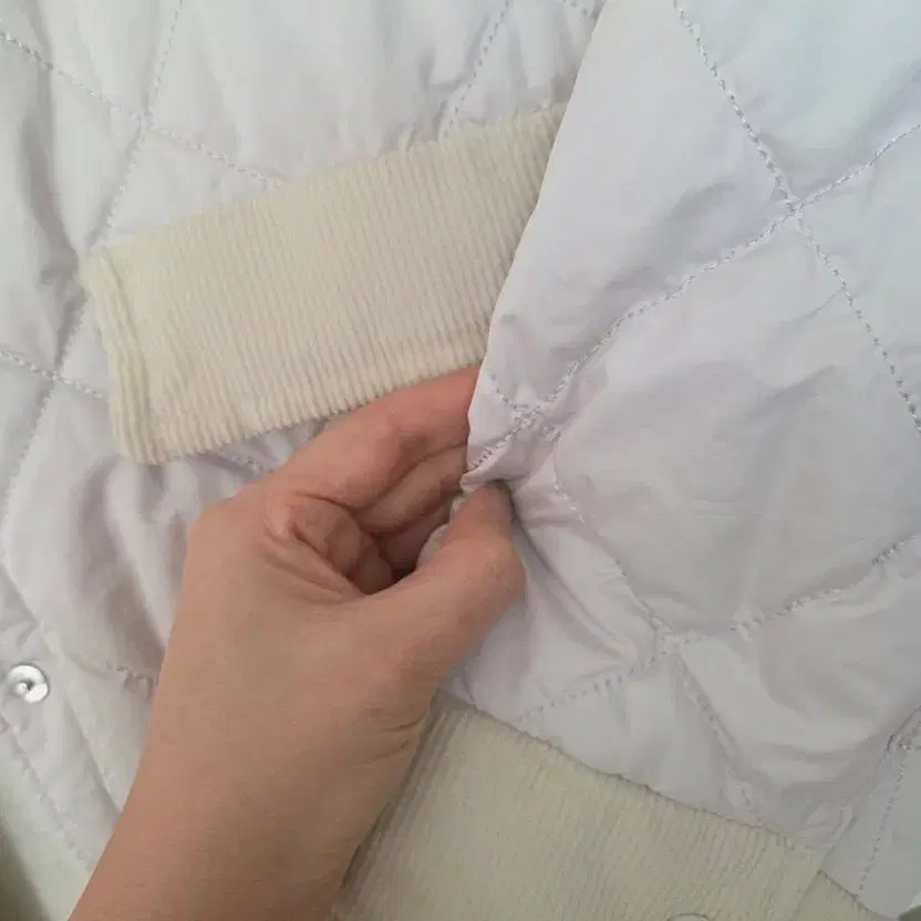 Timcody Crocodile Padding Jacket - Light Gray Sys… - image 2