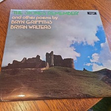 Bryn Griffiths Bryan Walters – The Stones Remember and Other Poems | LP | 1975