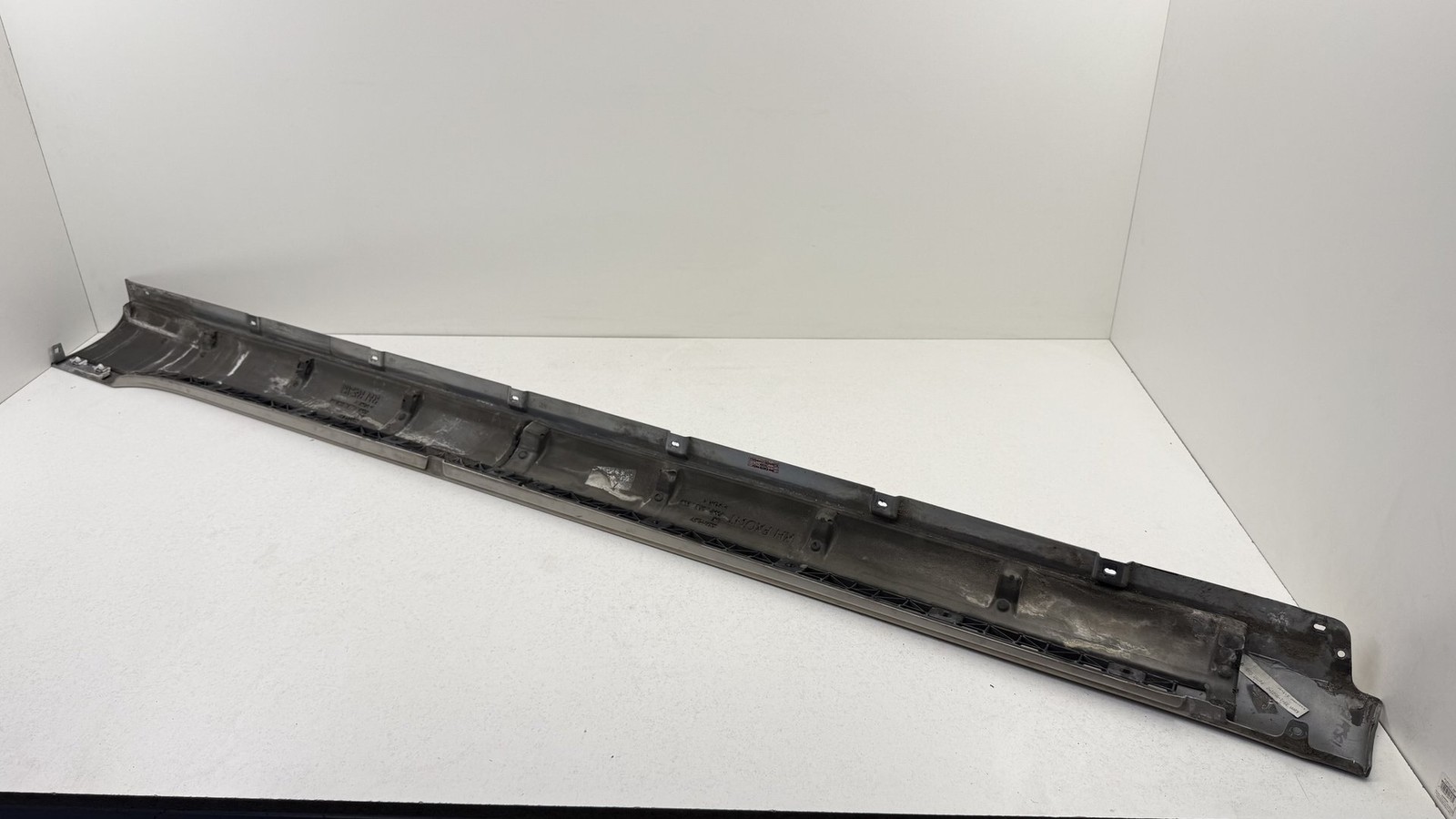 Bentley Flying Spur 2014-2018 Right Side sill trim