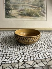 Antyczne wyroby konopne gliniana miska do serwowania