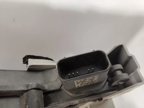 81410J9000 Cerradura Puerta Trasera Izquierda para HYUNDAI KONA (OS) * 1820830 - Imagen 4 de 4