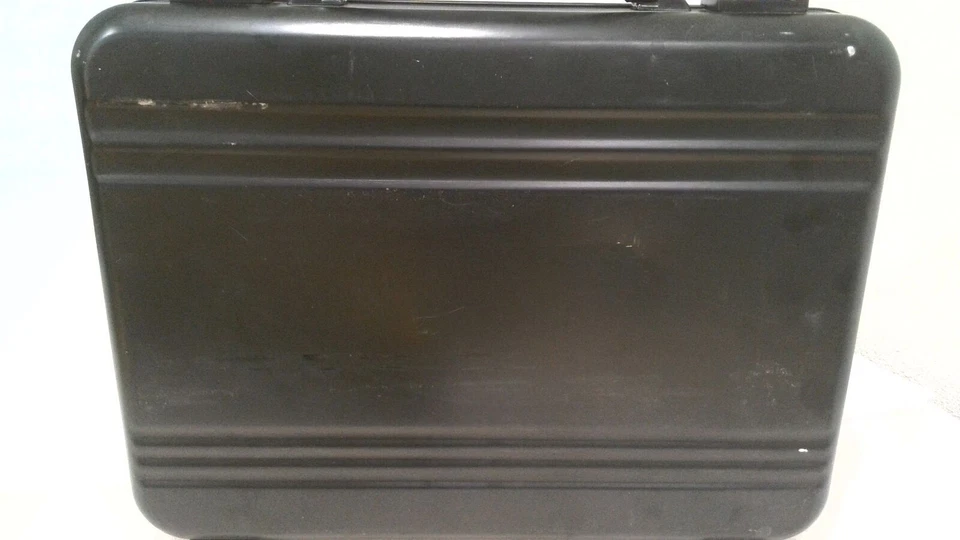 MATIAS PORTATIL ARMADURA, ALUMINIO NEGRO DELGADO 14-17" FUERTE LIGERO ESTUCHE PARA PORTÁTIL Foto 2 de 4