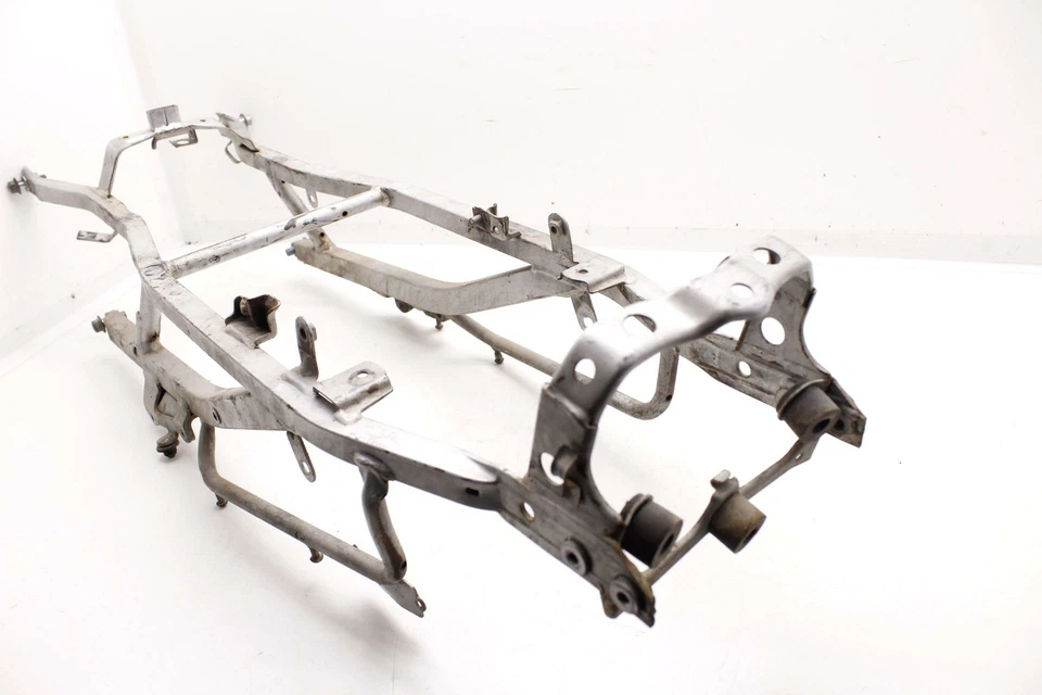 87 YAMAHA FZR1000 OEM SUBCHASIS TRASERO TRASERO TRASERO SUBMARCO R9 Foto 3 de 4