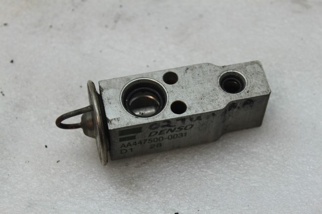 02 03 04 05 06 Toyota Tundra AA447500 0031 A/C Air Expansion Valve Unit