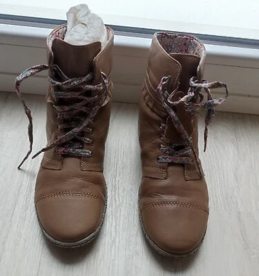 bottes boots bottines Kickers 39 cuir très souple doublées Liberty lacets - Photo 1/4