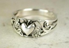 BEAUTIFUL STERLING SILVER HEART RING size 7 style r0512
