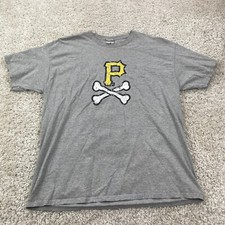 jerzees mens size XL short sleeve t shirt pirate symbol gray