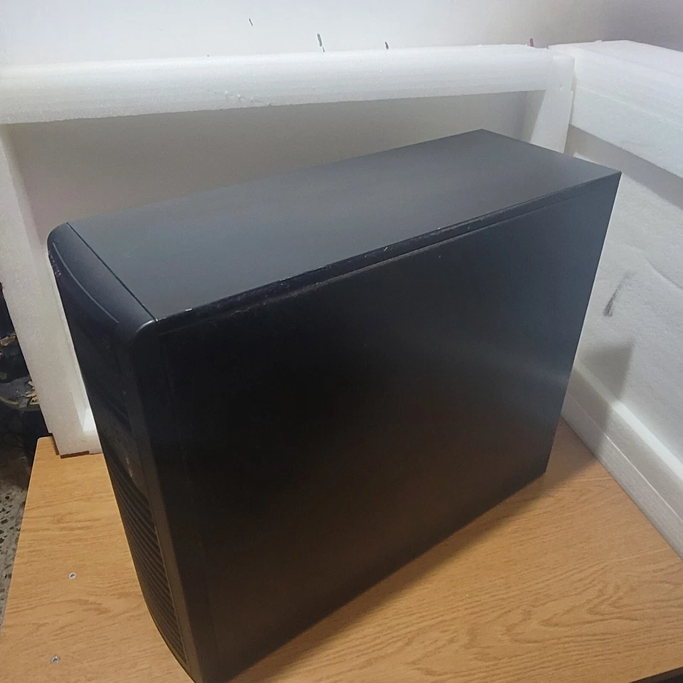 Workstation con NVIDIA Quadro P5000 16GB | Xeon E5-2620v3 RAM32GB 2TB Supermicro - Immagine 4 di 4