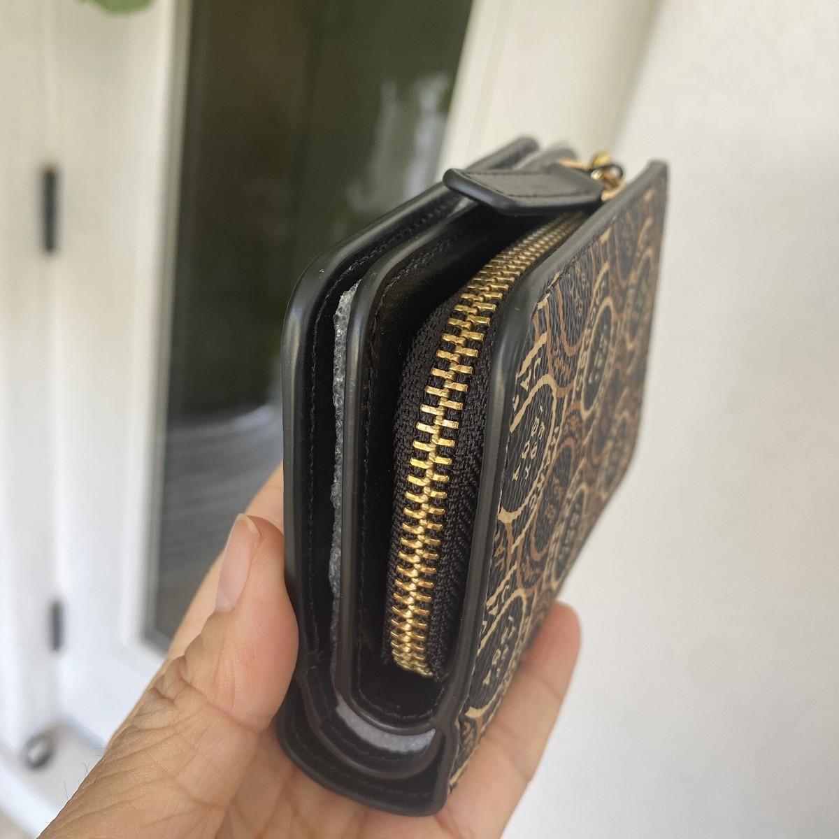 New MARC JACOBS S130M12FA22 bifold wallet Unisex in Black