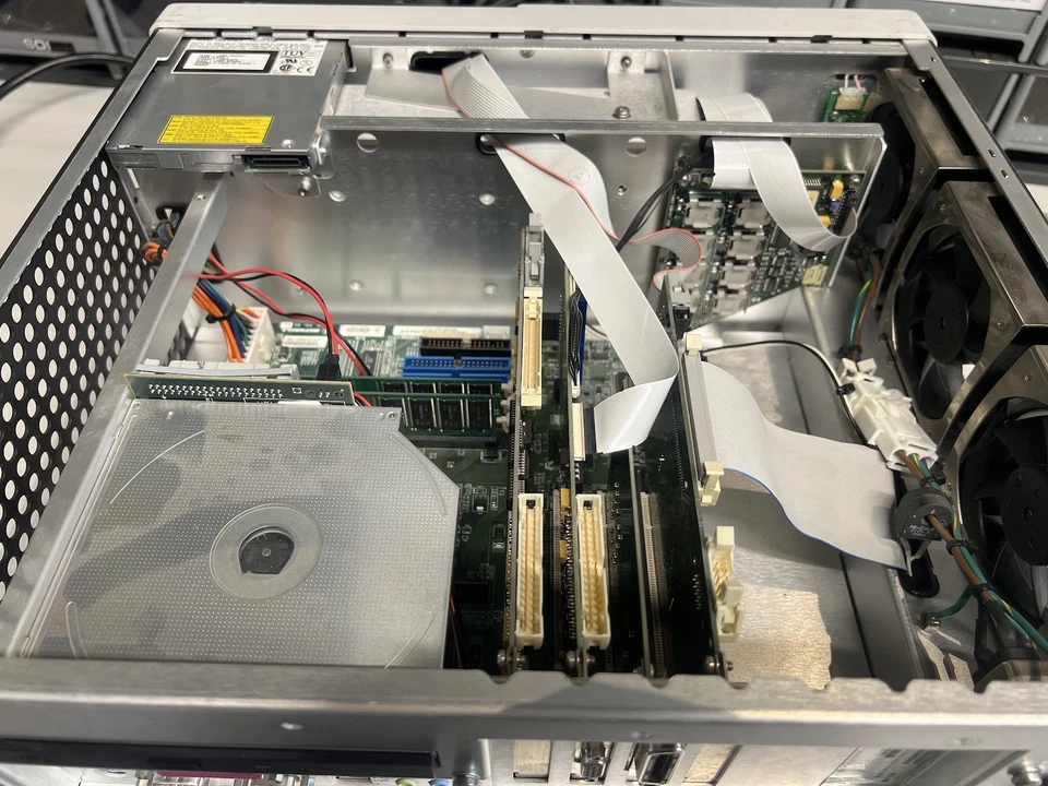 Agilent Infiniium 54831B 4-Channel Oscilloscope 600MHz 4 GSa/s - AS IS For Parts - Image 2 of 4