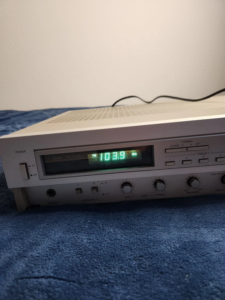 Vintage Denon DRA-400 Precision Audio Component Tuner Amp AM/FM Stereo Tested - Image 2 of 4