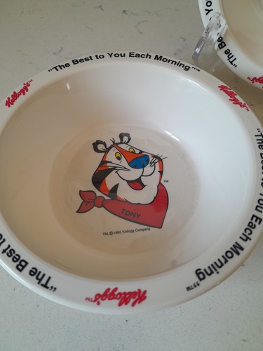 Vintage NOS Kelloggs Cereal Bowls 1995 Set Of 3 Breakfast Bowls Tony Toucan Sam - Picture 3 of 4
