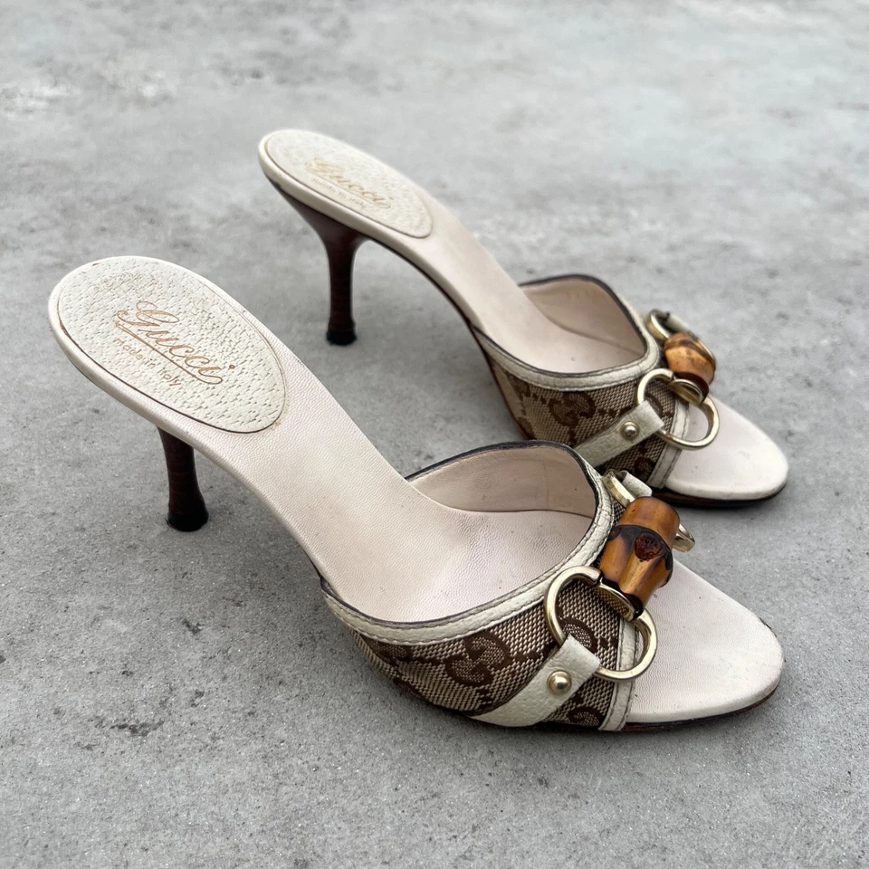 Gucci | Auténticas Mulas Vintage Horsebit Bambú GG Monograma Beige (34.5) Foto 4 de 4