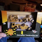 1994 Ertl Die Cast Caterpillar Construction Set 1/64 Scale 