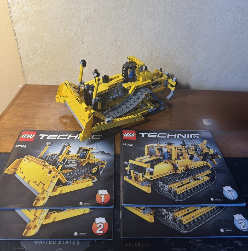 LEGO Technic 42028 Bulldozer