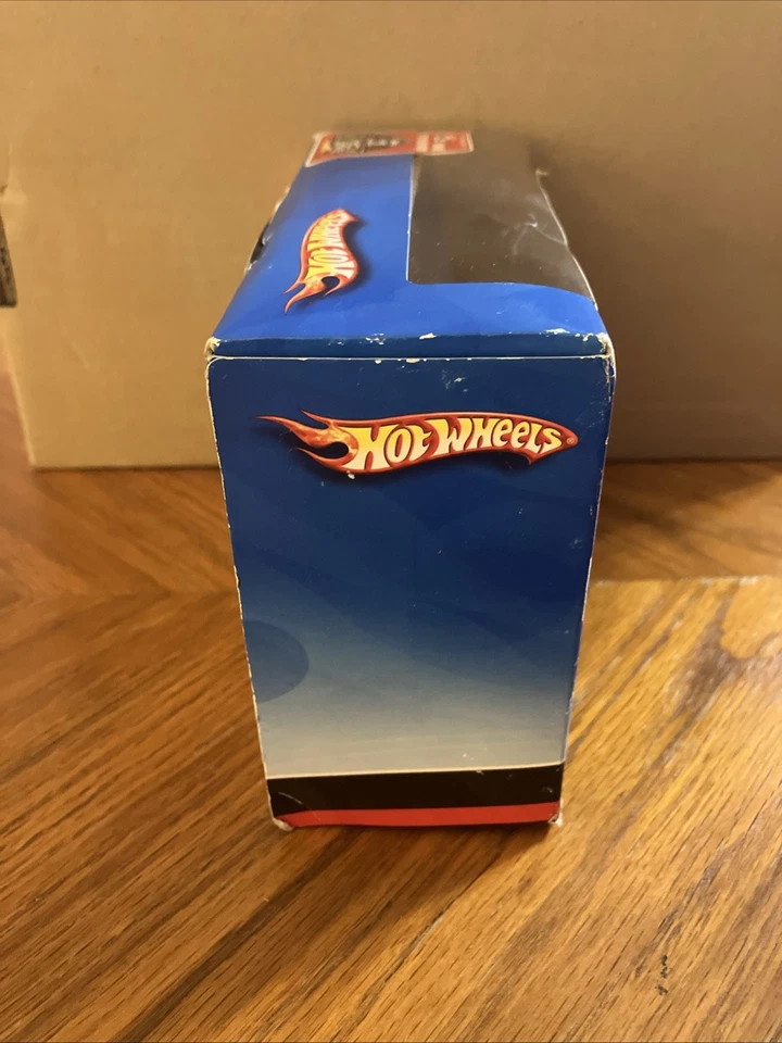 Hot Wheels STREET POWER 1/18 Diecast Motorcycle/Bike: FERENZO (#N4258; 2008). - Image 2 of 4