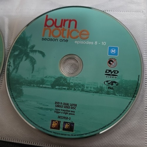 Burn Notice Series Season 1 Disc 3 (DISC ONLY) DVD - Picture 3 of 3