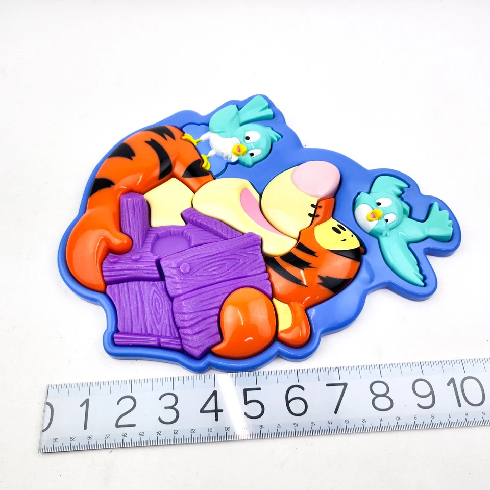 Vintage Disney Winnie the Pooh Tigger Bird House Hard Plastic 3D Puzzle 2000 - Image 2 of 4