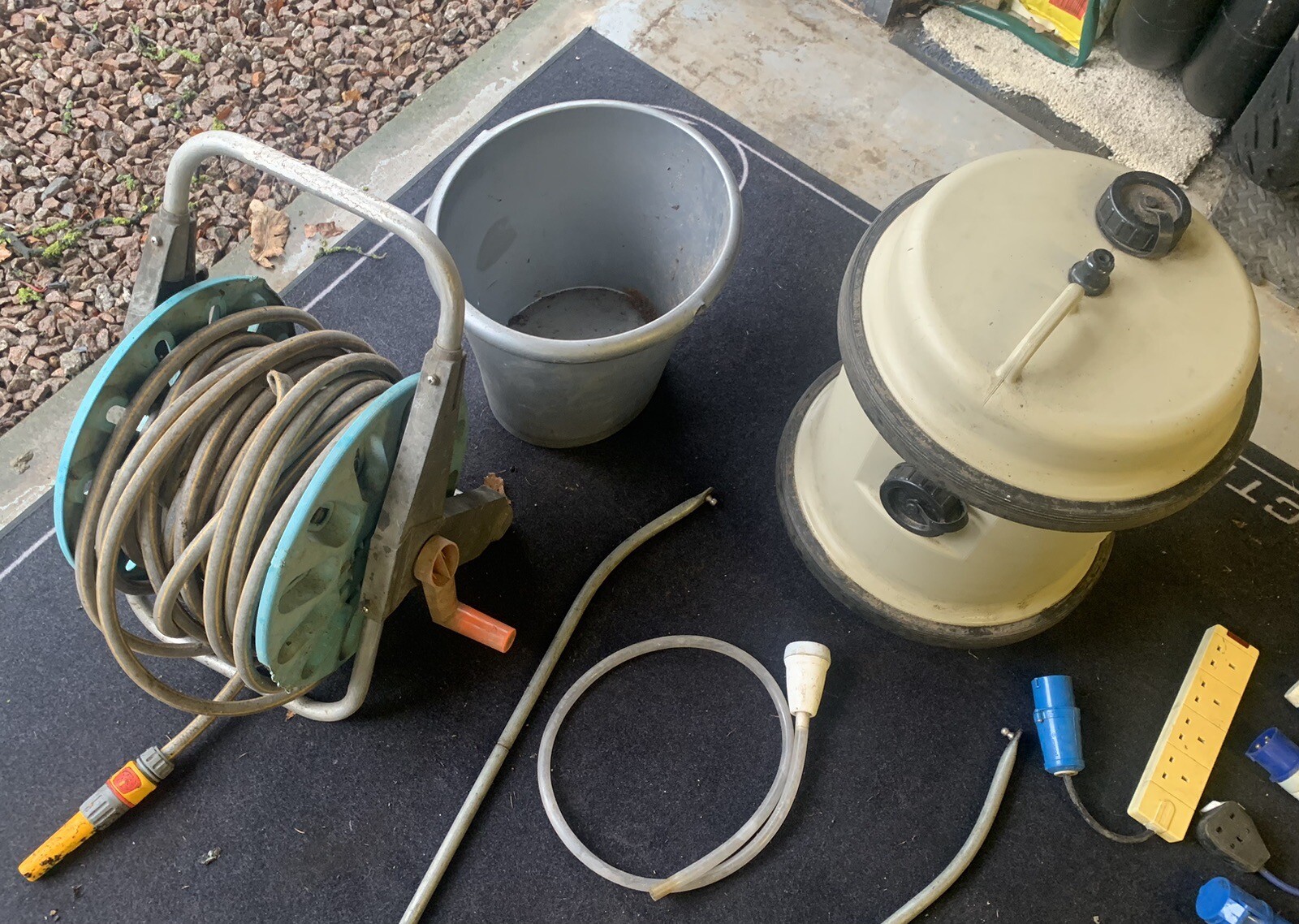 Caravan/Motorhome Accessories Full Kitchen Equipment Bedding Etc eBay