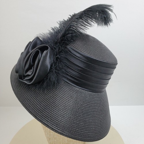 Womens ELEGANT Solid Black Straw Woven 
