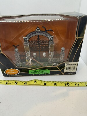 Lemax Spooky Town Halloween Cemetery Of Lost Souls Gate Black Fence W Box New.