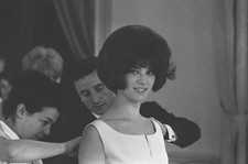 French singer Sheila trying dresses at designer Guy Laroche's home- Old Photo 4