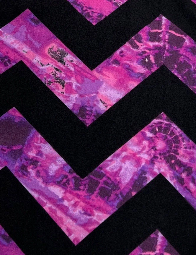 LuLaRoe Leggings TC Alto Curvilíneo Halloween ROSA Raro Tie Dye CHEVRON Colorido Suave Foto 3 de 4