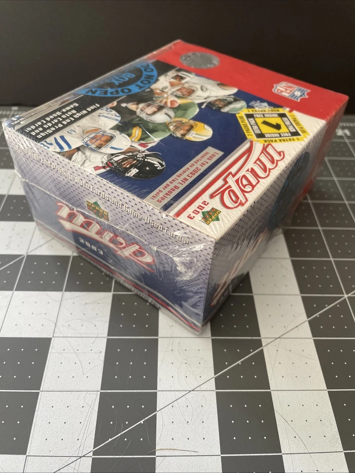 Nuevas tarjetas coleccionables selladas de fábrica 2003 Upper Deck MVP NFL, 7 más 1 paquete de bonificación Foto 4 de 4