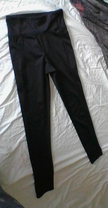 Nice! GAP TEEN Size 12 Pants Quick Dry/Moisture Wicking Side Pockets PullOn Blk