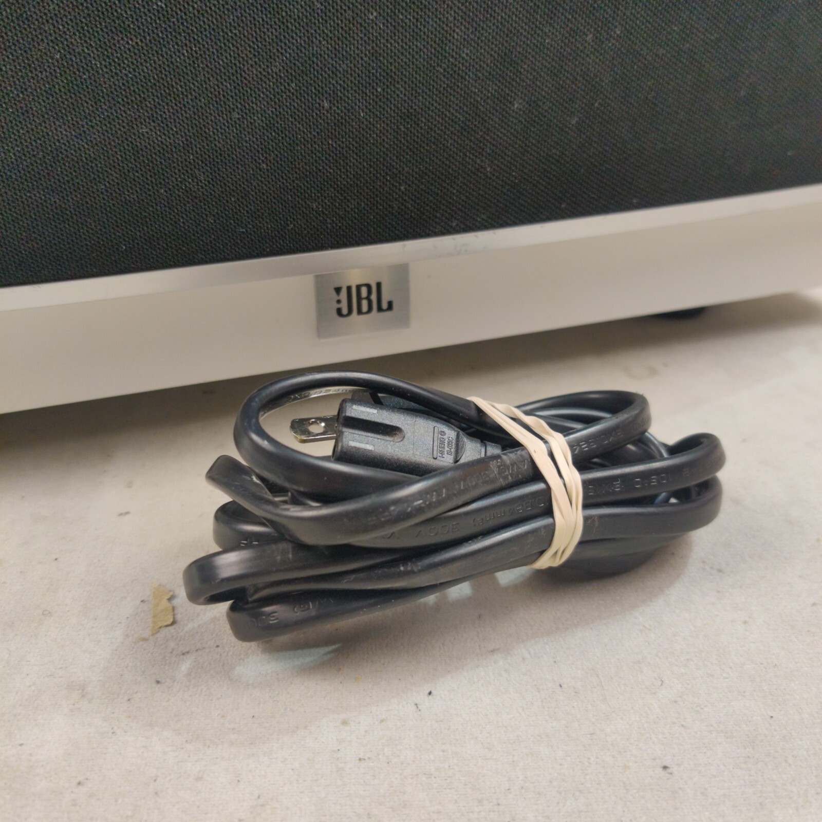 JBL Arena SUB 100p 10” Inch Powered Subwoofer 175 Watts WHITE