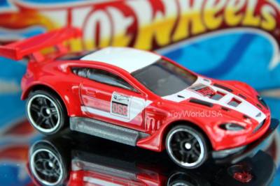 hot wheels aston martin vantage gt3