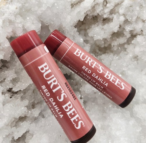 🌺 Burt’s Bees Tinted Lip Balm –Red Dahlia | Natural Color + Nourishing Care 2ct - Picture 3 of 10