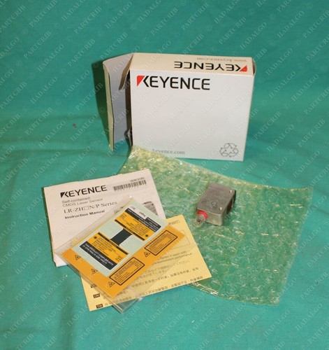 Keyence, LR-ZH500CN, Self Contained CMOS Laser Sensor Photoelectric Eye - Picture 2 of 4