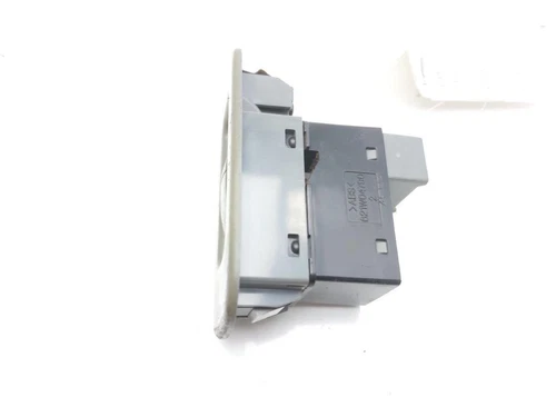 621W04790 Right Front Window Control for DAEWOO NUBIRA BERLINA SX 2004 8019108 - Picture 2 of 10
