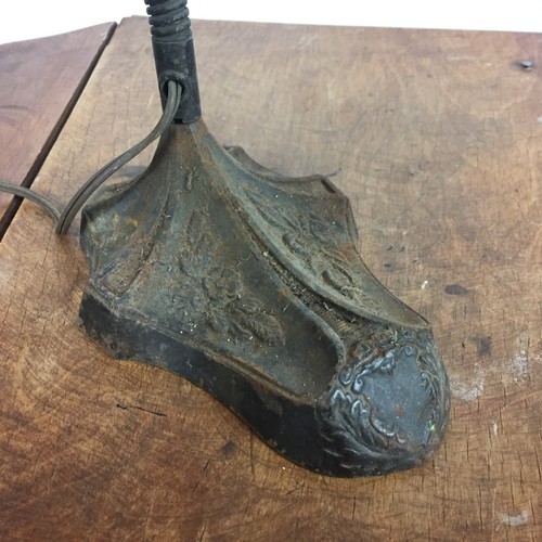 Vtg Mid Century Distressed Industrial Drafting Metal Table Desk Office Lamp Lite - Picture 4 of 10