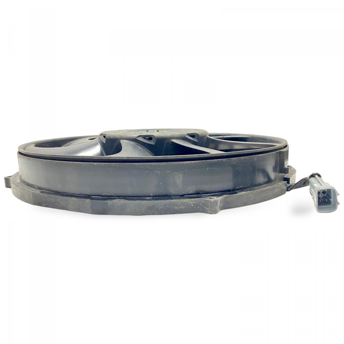 2476748 2283459 Air conditioning fan, on the roof 24V 260W SPHEROS 