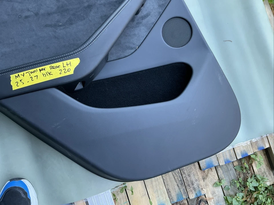 2025-2027 TESLA MODELO Y PUERTA INTERIOR TRASERA IZQUIERDA PANEL MOLDURA 1940755-00 LH OEM Foto 4 de 4