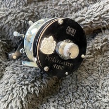 Abu Garcia Ambassadeur SX Round Baitcasting Reel