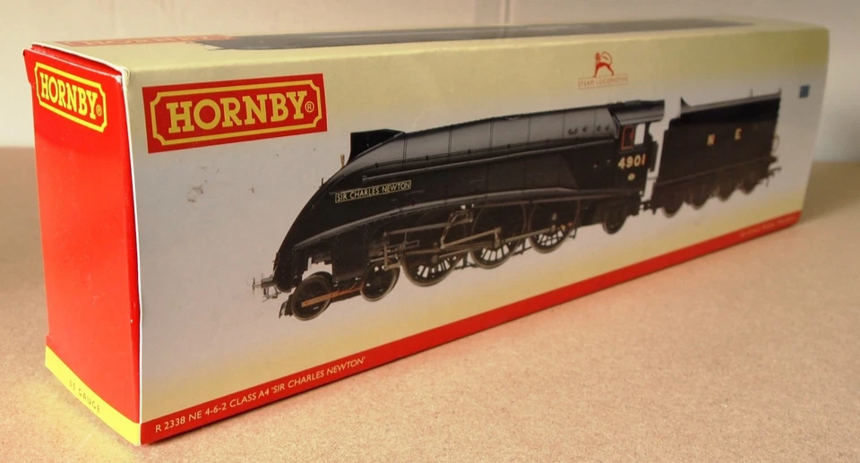 Hornby R2338 4-6-2 Class A4 Sir Charles Newton NE Black DCC 8Pin Ready New Boxed - Image 3 of 4