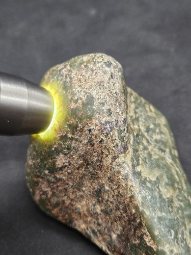 Siberian Jade River Cobble, 480g - Afbeelding 1 van 8