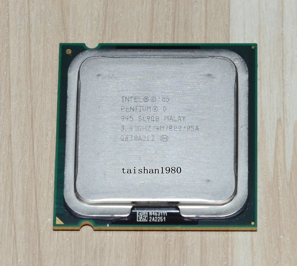 Intel Pentium D 945 3.4 GHz LGA 775 CPU SL9QQ 4M/800 Presler Dual Core Processor - Image 2 of 4