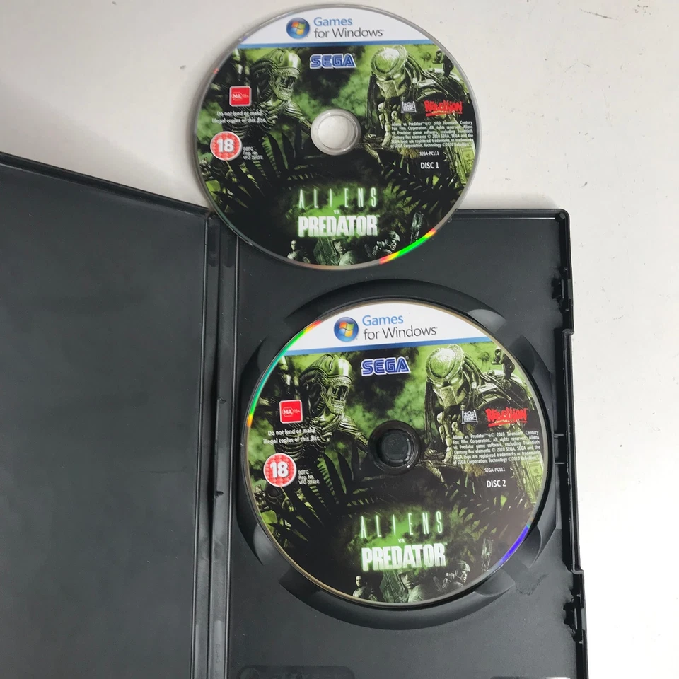 Aliens VS Predator PC DVD Game x 2 Discs 2010 - Image 2 of 3