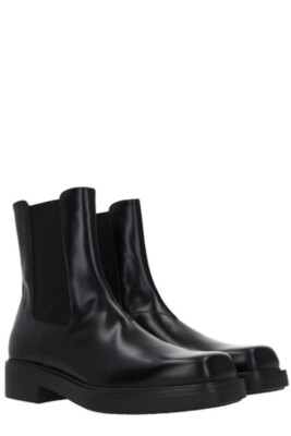 シューズ・サンダルその他 PRADA SMOOTH LEATHER CHELSEA BOOTS Prada Leather Chelsea Boots | Saks Fifth Avenue