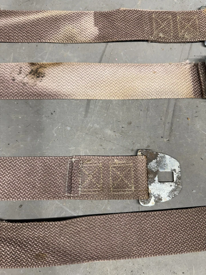 Cinturones de seguridad Oldsmobile Starfire 1960-1965 Chevy Corvette Ford Galaxie Jetstar OEM Foto 3 de 4