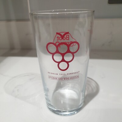 Dedham Vale Vineyard 2. Apfelwein- und Weinfestival.  1 Pint Glas