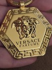 Versace Gold Tone Medusa Logo Key Chain Key Ring, Solid Metal Unisex — photo 1