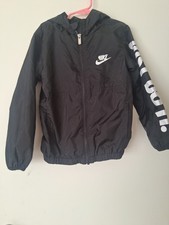 Nike Boys Black Windbreaker Jacket Hooded Zip Size 6 Long Sleeve Sports
