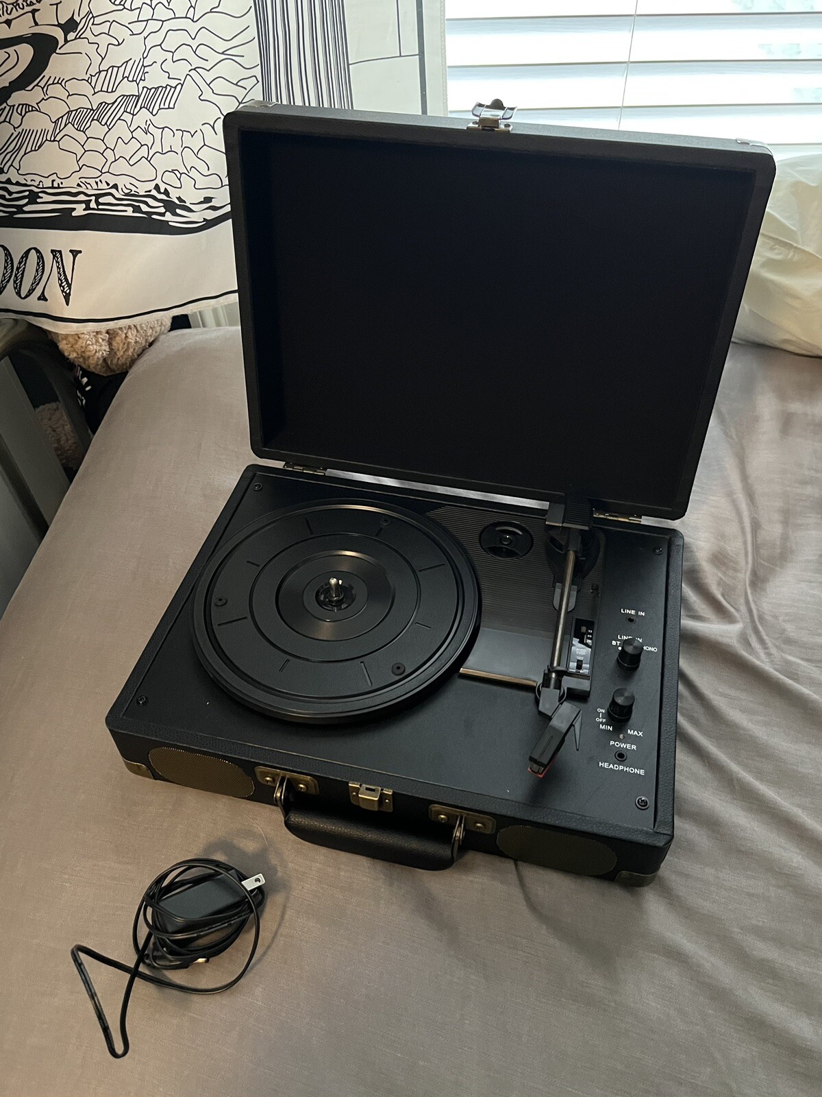 Suitcase Record Player Vinyl Black with Gold trim Cord Included-image