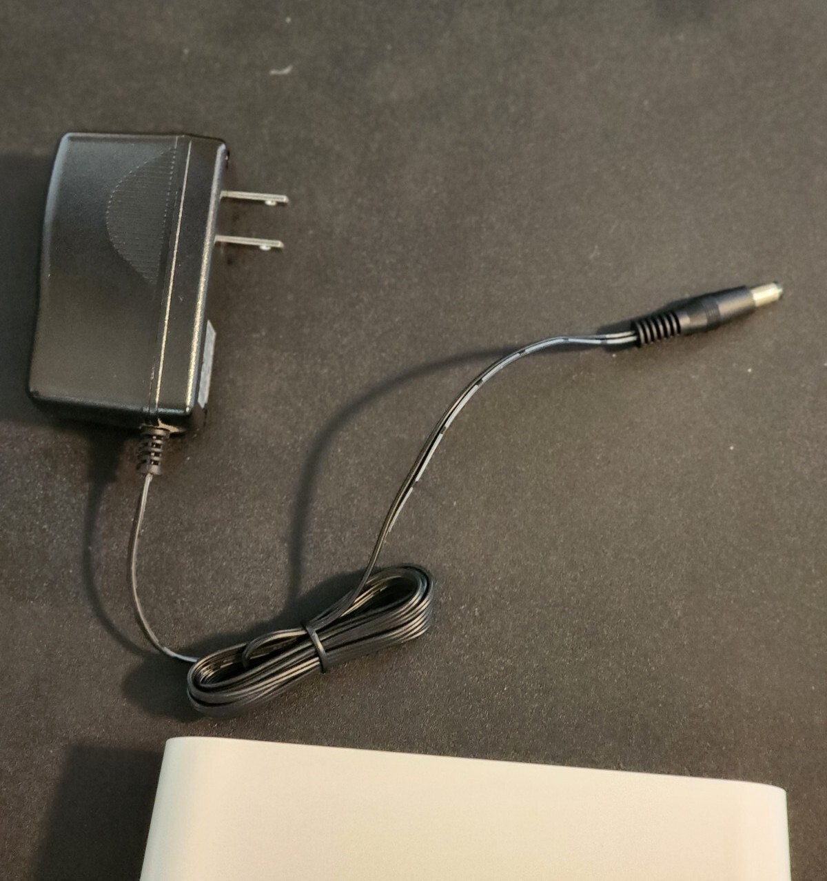 Netgear Arlo Pro Base Station VMB4000 w/ Power Adapter