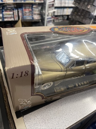 1:18 diecast cars 1948 Tuckers Road Legends - Picture 3 of 8